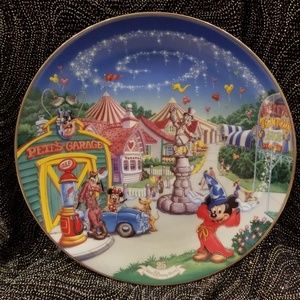 Bradford Exchange Disney Mickey's Too Town Fair